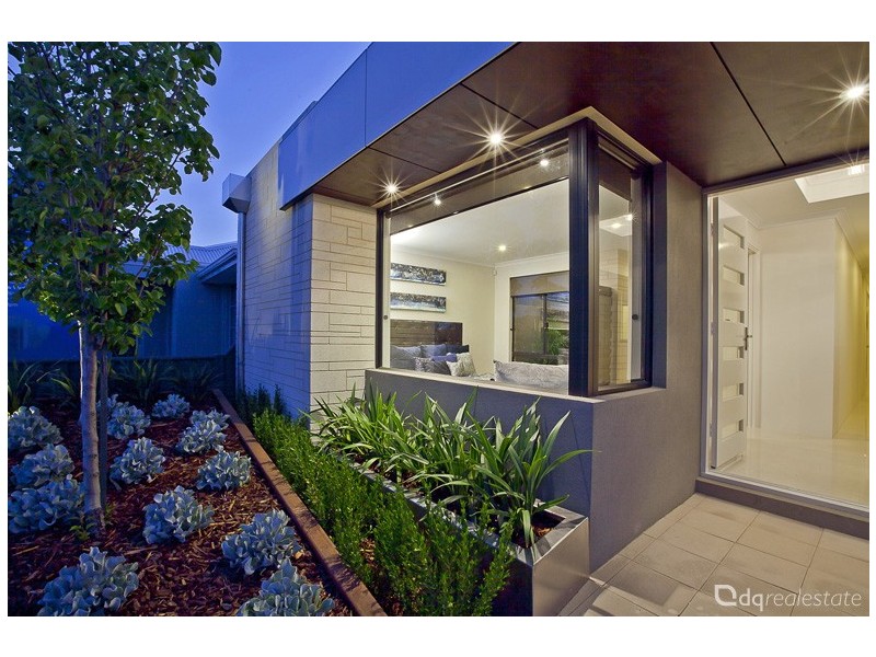 43 Botanic Avenue, Banksia Grove WA 6031