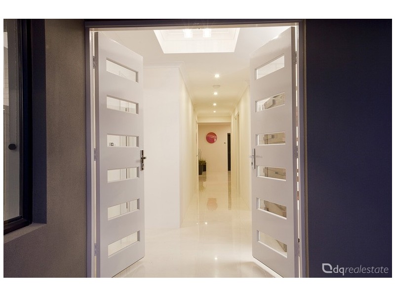 43 Botanic Avenue, Banksia Grove WA 6031