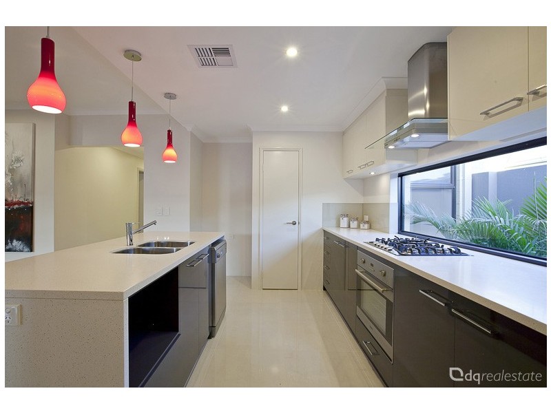 43 Botanic Avenue, Banksia Grove WA 6031