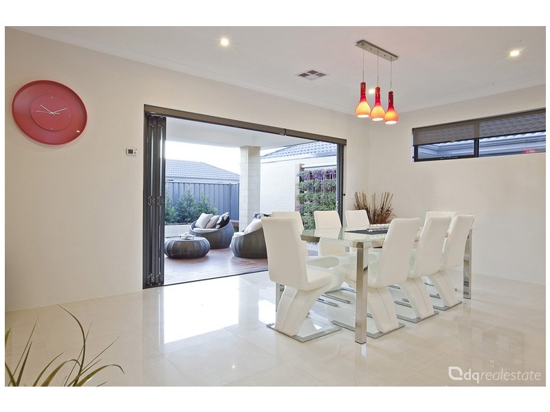 43 Botanic Avenue, Banksia Grove WA 6031