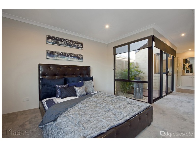 43 Botanic Avenue, Banksia Grove WA 6031