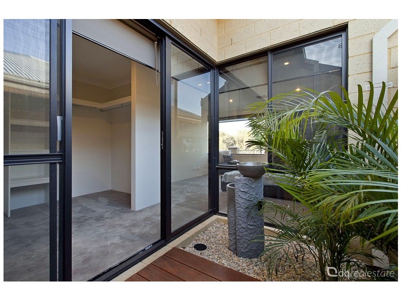 43 Botanic Avenue, Banksia Grove WA 6031