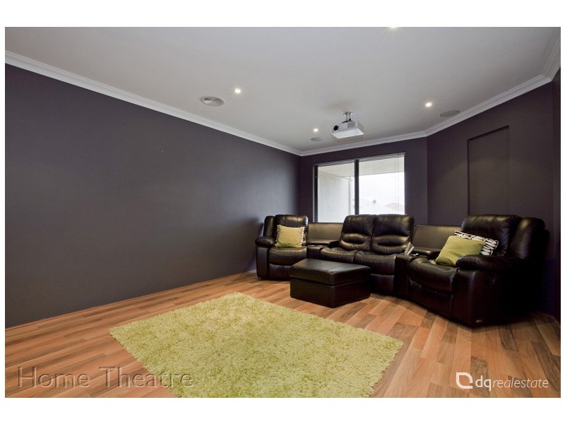 1 Sisley Approach, Tapping WA 6065