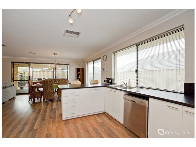 1 Sisley Approach, Tapping WA 6065