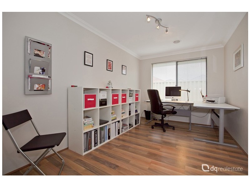 1 Sisley Approach, Tapping WA 6065