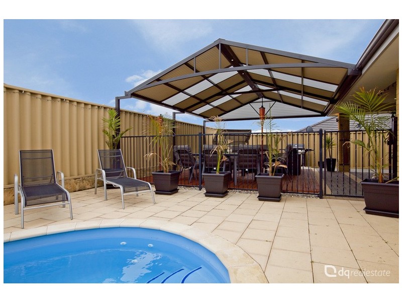 1 Sisley Approach, Tapping WA 6065