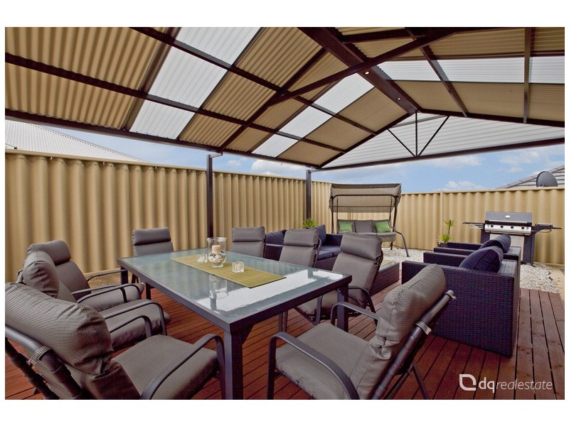 1 Sisley Approach, Tapping WA 6065