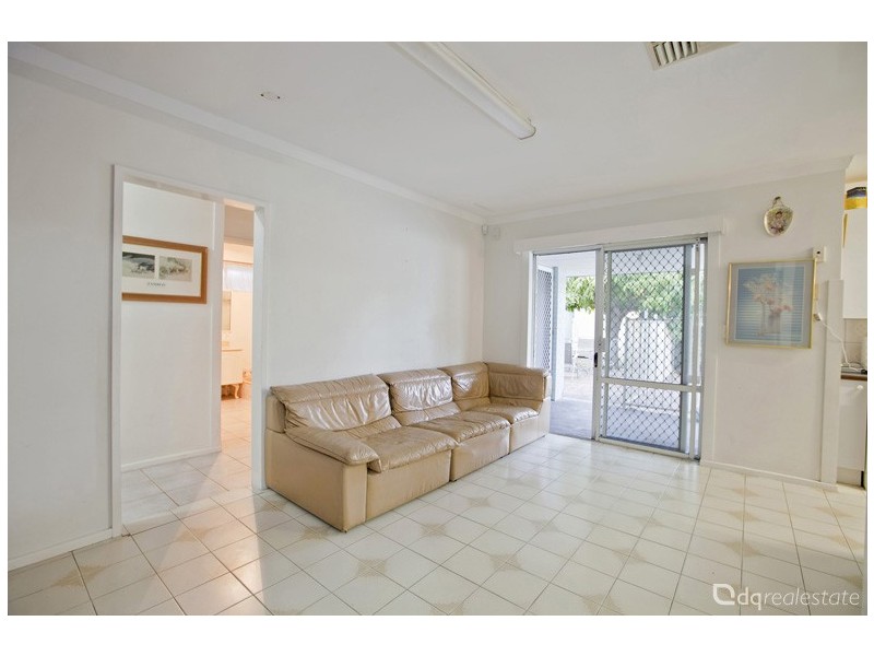 22 Nelligan Street, Dianella WA 6059