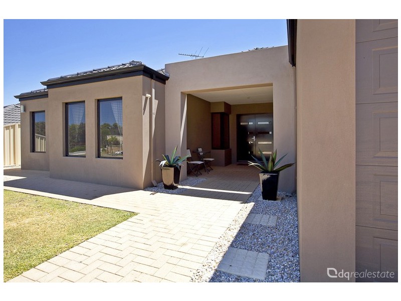 34 Bingarra Crescent, Tapping WA 6065