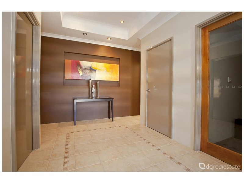 34 Bingarra Crescent, Tapping WA 6065