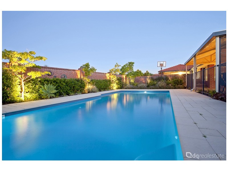 126 Chichester Drive, Woodvale WA 6026