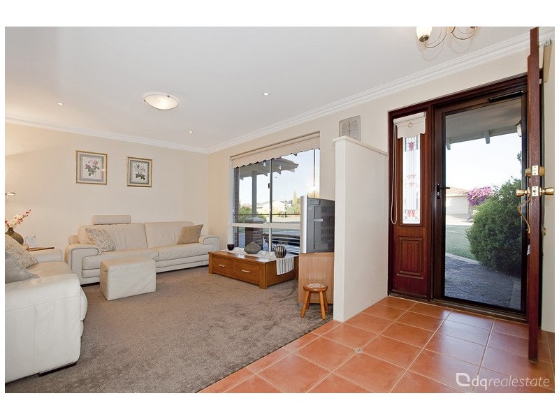 126 Chichester Drive, Woodvale WA 6026