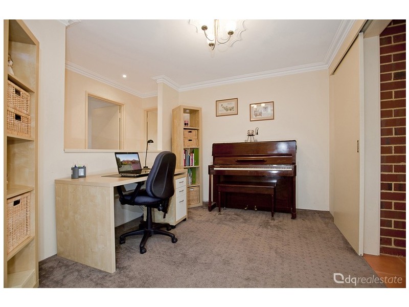 126 Chichester Drive, Woodvale WA 6026