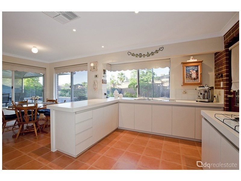 126 Chichester Drive, Woodvale WA 6026