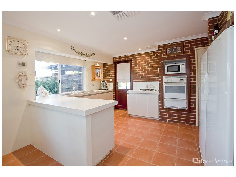 126 Chichester Drive, Woodvale WA 6026