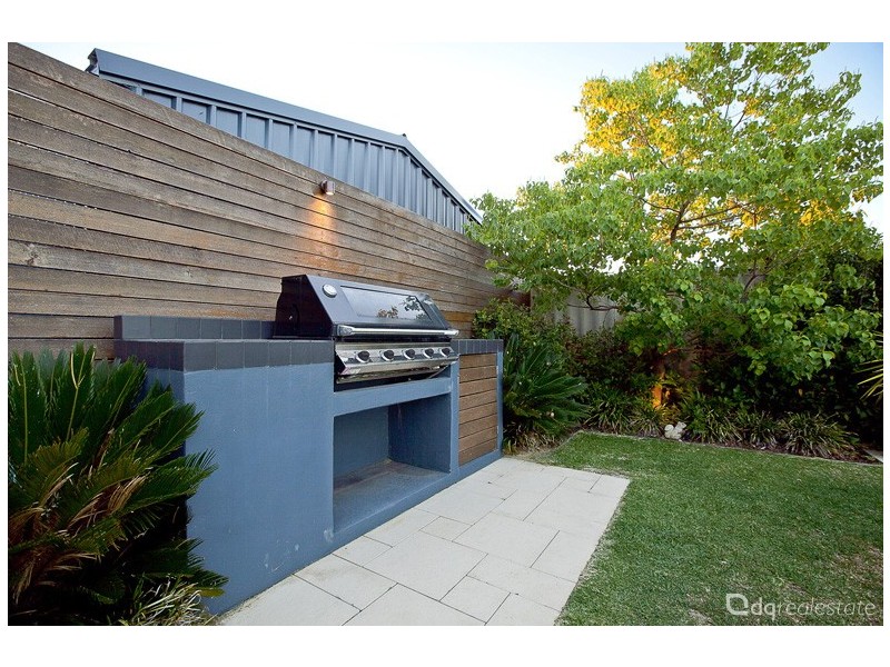 126 Chichester Drive, Woodvale WA 6026