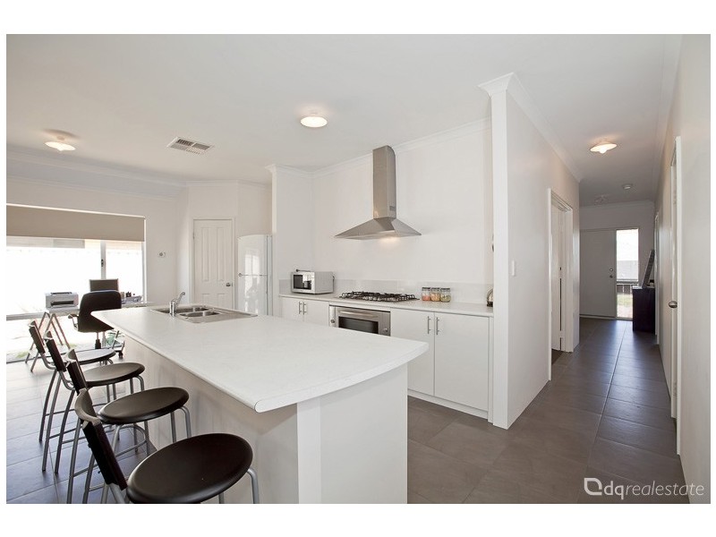 10 Arniston Way, Darch WA 6065