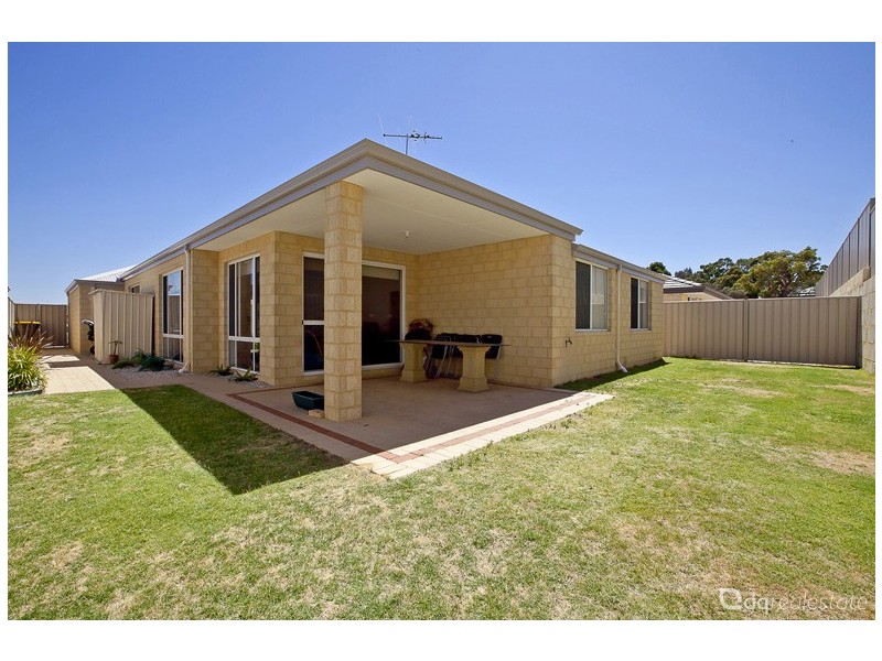 10 Arniston Way, Darch WA 6065