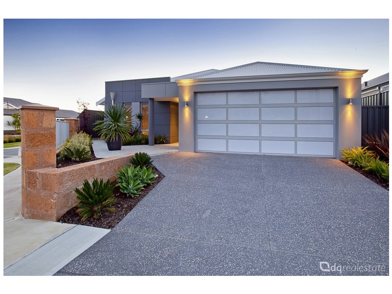 27 Botanic Ave, Banksia Grove WA 6031