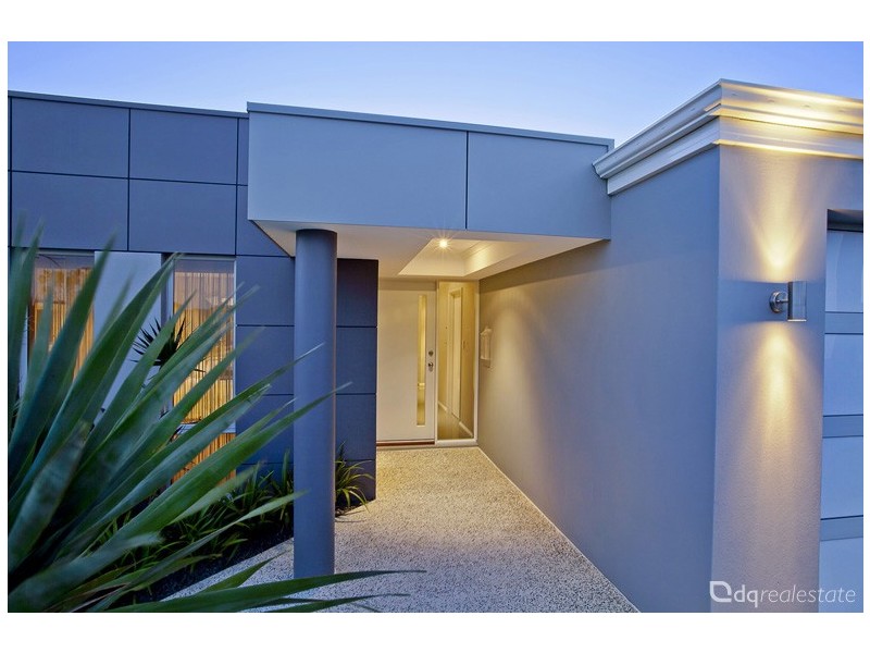 27 Botanic Ave, Banksia Grove WA 6031