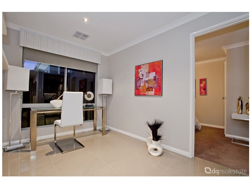 27 Botanic Ave, Banksia Grove WA 6031