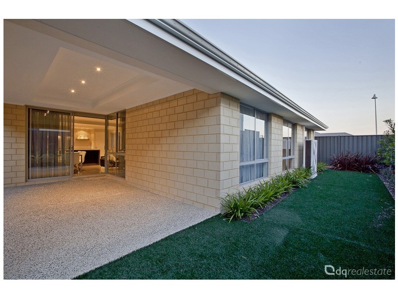 27 Botanic Ave, Banksia Grove WA 6031