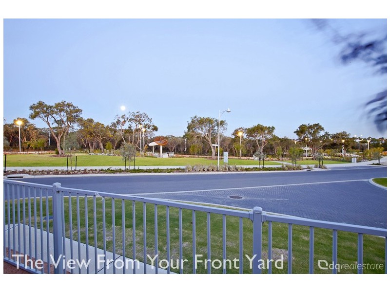 27 Botanic Ave, Banksia Grove WA 6031