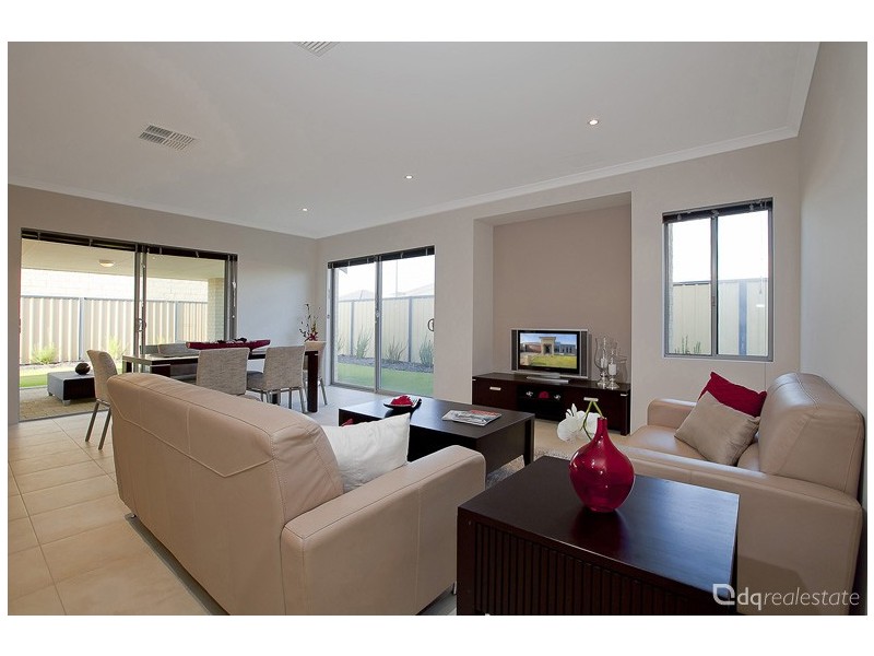33 Ashley Road, Tapping WA 6065