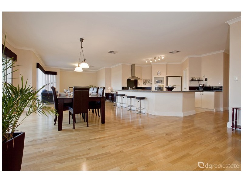 8 Archimedes Crescent, Tapping WA 6065