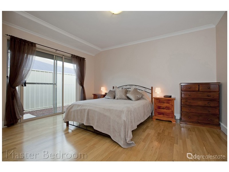 8 Archimedes Crescent, Tapping WA 6065