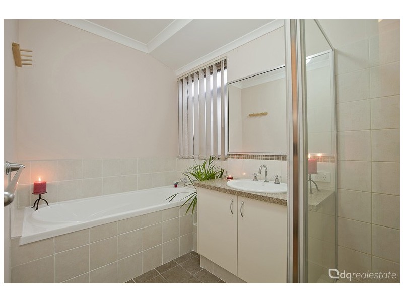 8 Archimedes Crescent, Tapping WA 6065