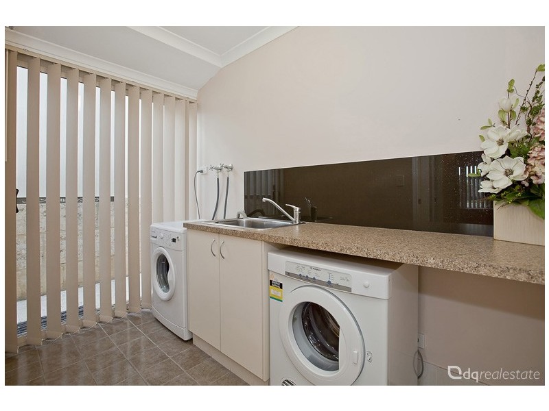 8 Archimedes Crescent, Tapping WA 6065