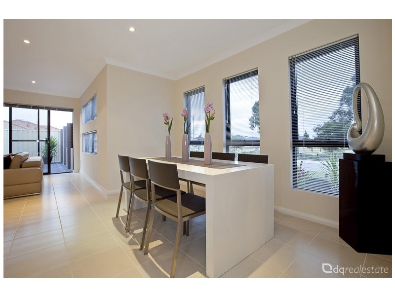 1/35 Van Gogh Road, Tapping WA 6065