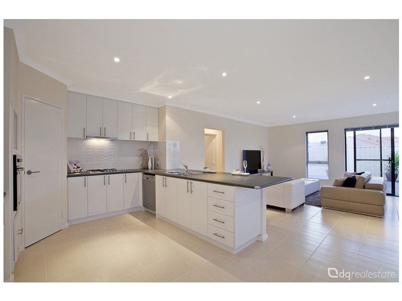 1/35 Van Gogh Road, Tapping WA 6065