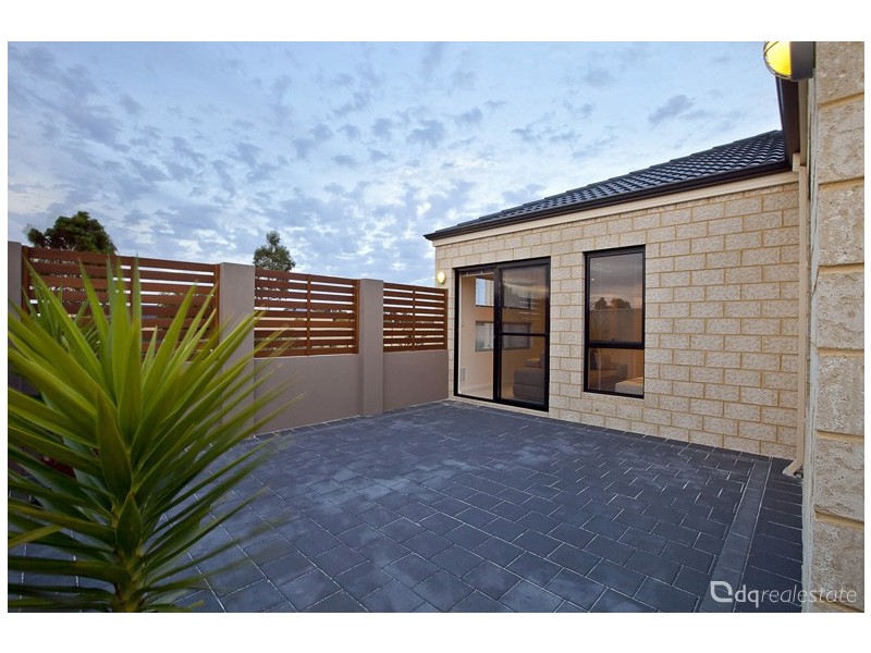 1/35 Van Gogh Road, Tapping WA 6065