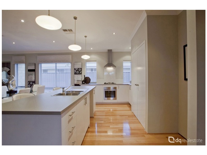 17 Botanic Avenue, Banksia Grove WA 6031