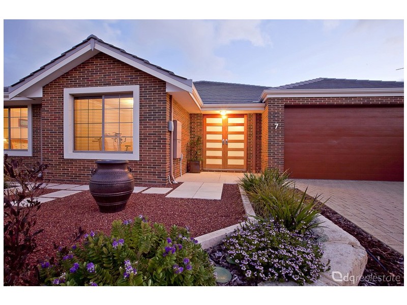 7 Langmuir Way, Tapping WA 6065