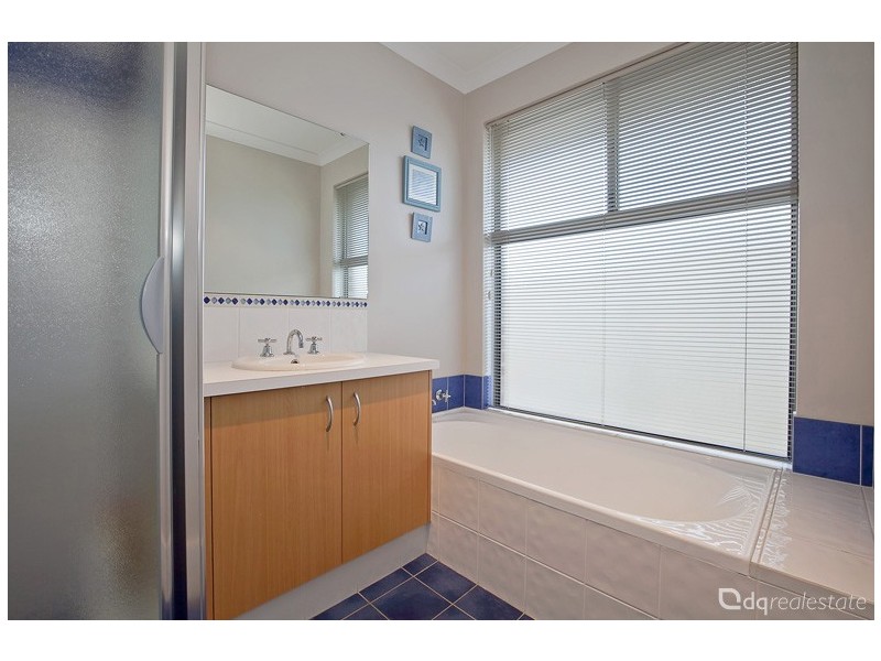 7 Langmuir Way, Tapping WA 6065