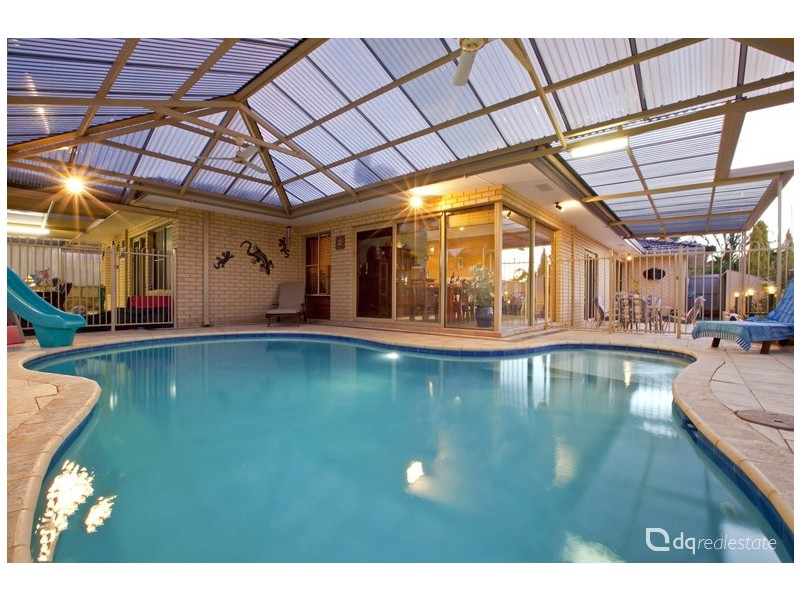 9 Antrim Court, Woodvale WA 6026