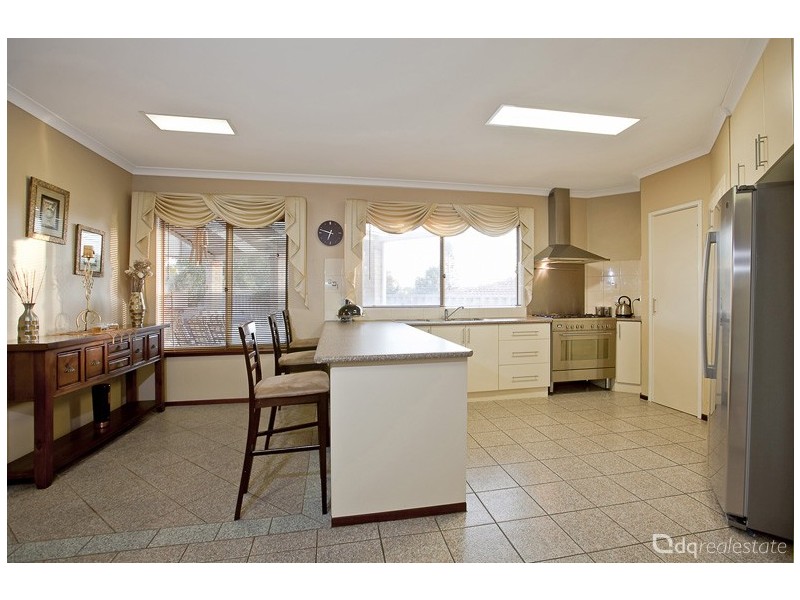 6 Chase Court, Woodvale WA 6026