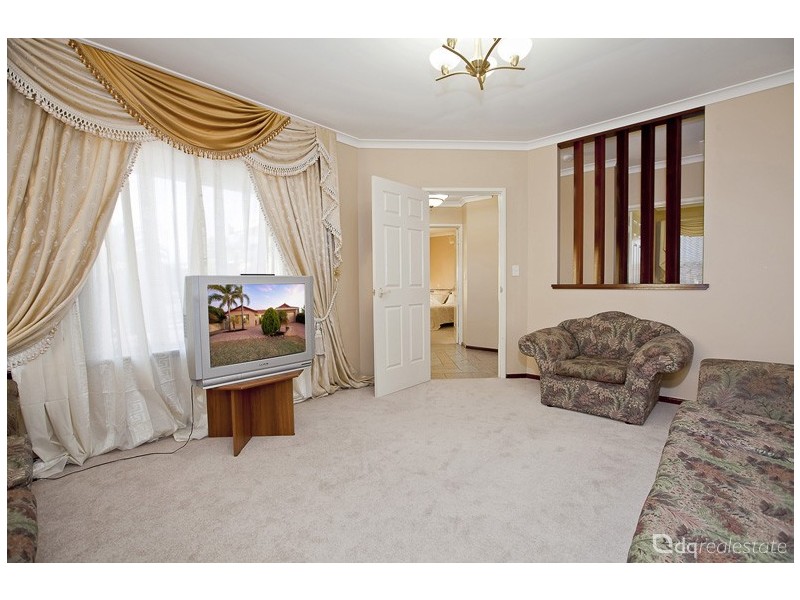 6 Chase Court, Woodvale WA 6026