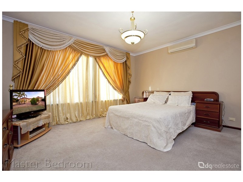 6 Chase Court, Woodvale WA 6026