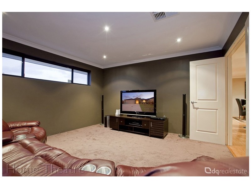 93 Bethwyn Circuit, Madeley WA 6065