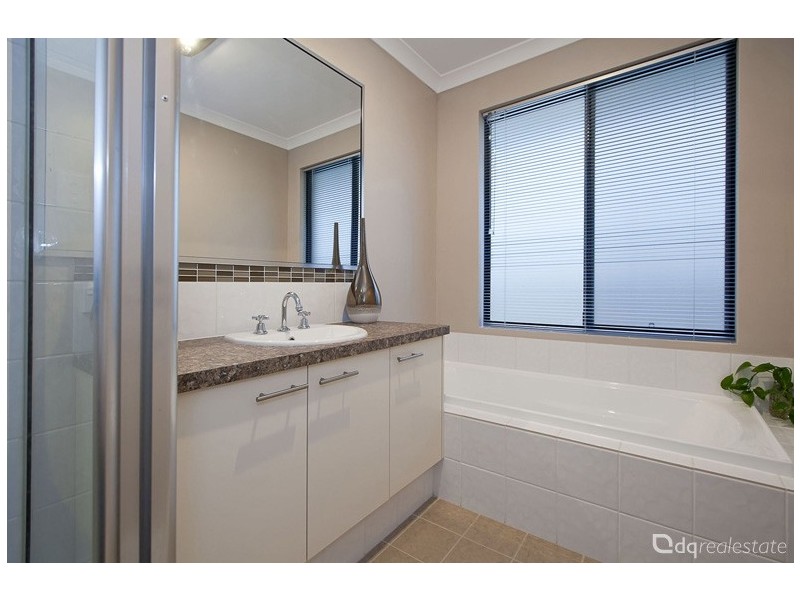 93 Bethwyn Circuit, Madeley WA 6065