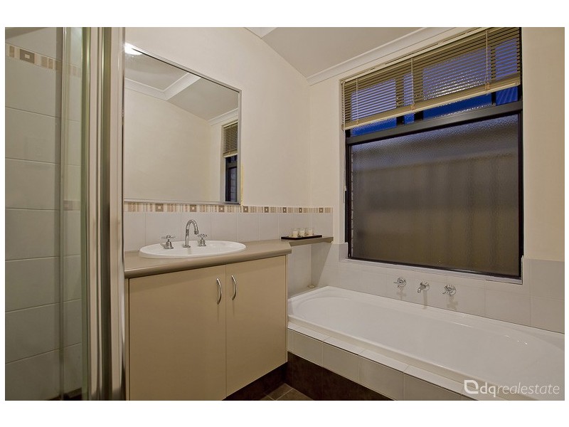 19 Sutton Way, Darch WA 6065