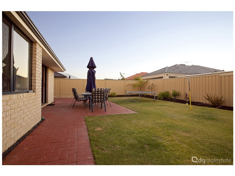 19 Sutton Way, Darch WA 6065