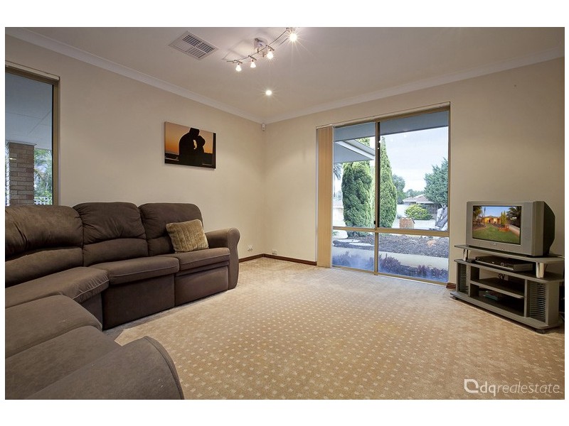 9 Fontana Cove, Joondalup WA 6027