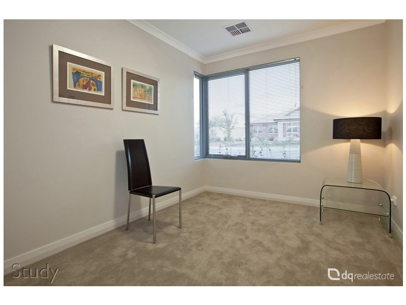 9 Greylock Meander, Madeley WA 6065