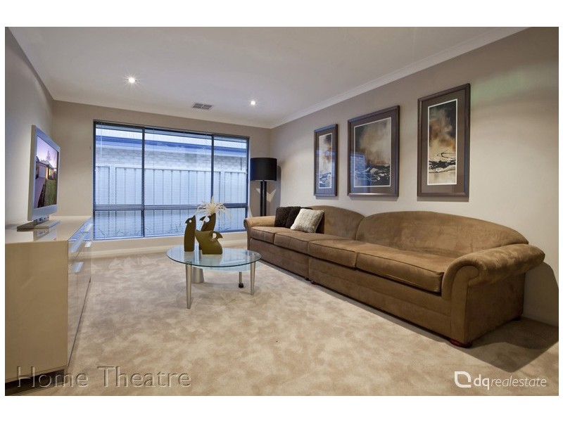 9 Greylock Meander, Madeley WA 6065