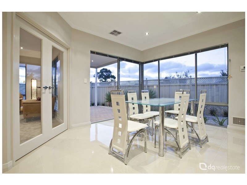 9 Greylock Meander, Madeley WA 6065